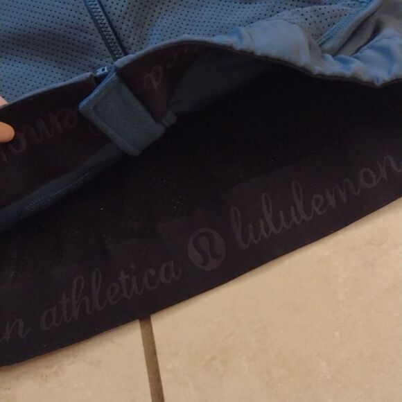 Lululemon Let's Get Visible Vest Reflective Alberta Lake Blue size 6 - Picture 9 of 15